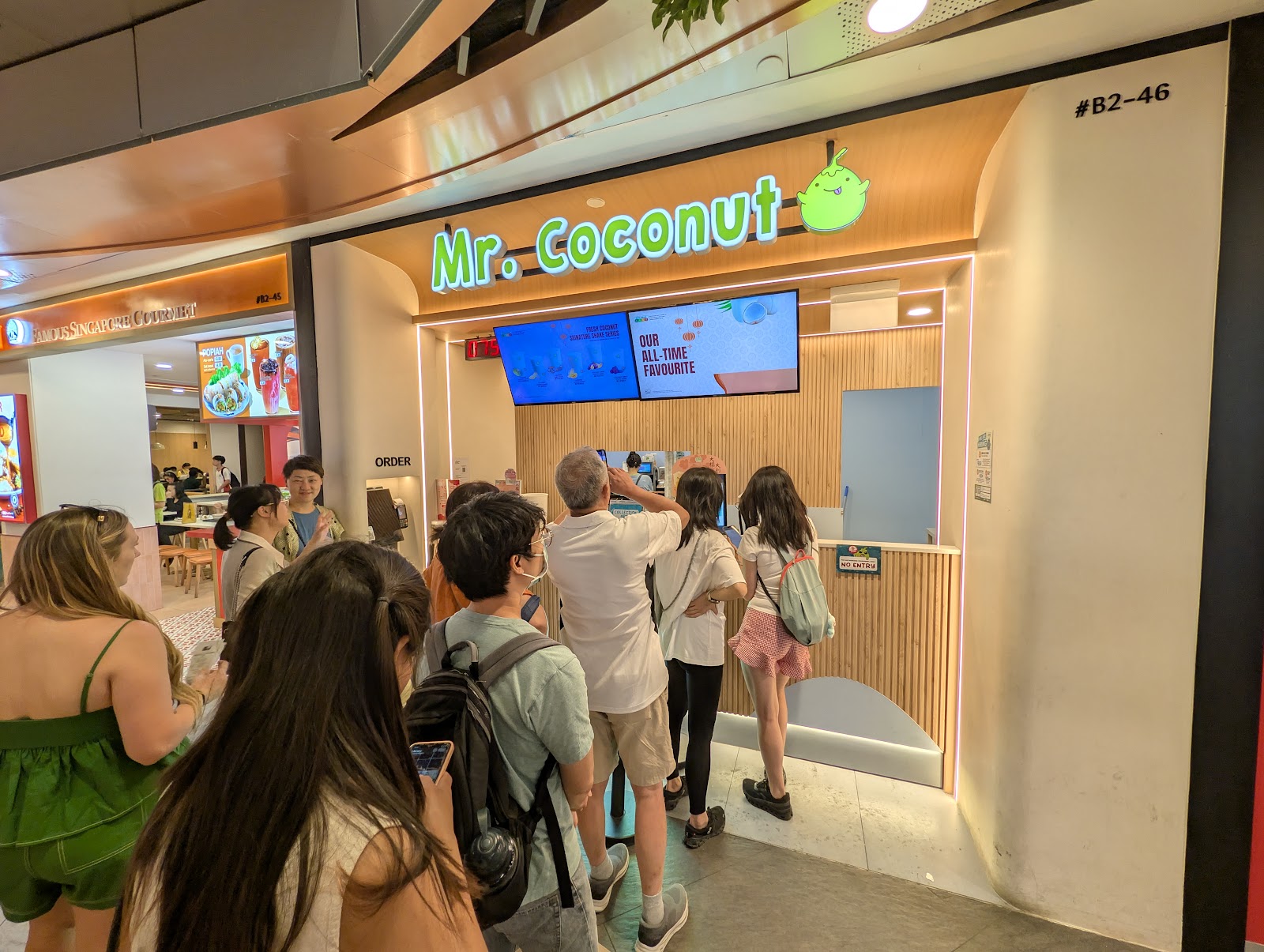 Mr. Coconut @ Vivo City