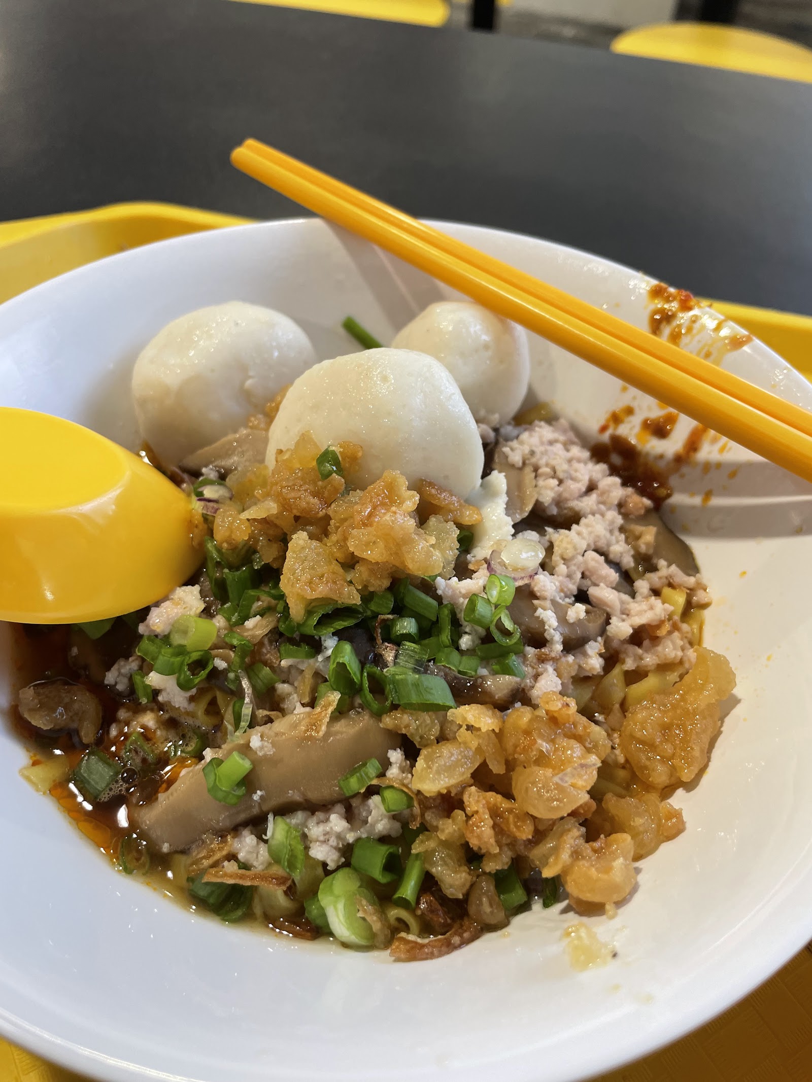 Sheng Cheng Mushroom Fishball Minced Meat Noodle